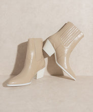 Load image into Gallery viewer, Dawn Western Bootie