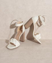 Load image into Gallery viewer, DALEYZA Heel