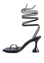Load image into Gallery viewer, BITEN BERRY LACE UP SANDAL
