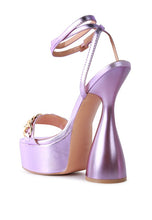 Load image into Gallery viewer, BIG BASH METALLIC SANDALS