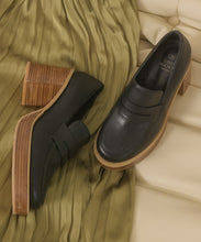 Load image into Gallery viewer, Hannah Platform Penny Loafers