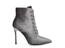 Load image into Gallery viewer, BORNSTA Velvet Boots