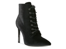 Load image into Gallery viewer, BORNSTA Velvet Boots