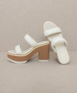 DAPHNE Sandal