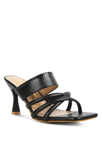 CHIRI Criss Cross Sandal