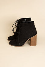 Load image into Gallery viewer, Kidman Lace Up Boots