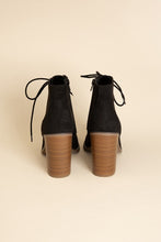 Load image into Gallery viewer, Kidman Lace Up Boots