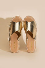 Load image into Gallery viewer, Partner-s Raffia Platform slides