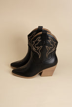 Load image into Gallery viewer, BLAZING-S WESTERN BOOTS