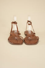 Load image into Gallery viewer, ELIO-1 Flat Sandals