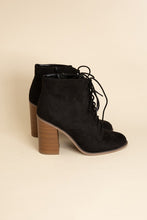 Load image into Gallery viewer, Kidman Lace Up Boots