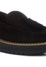 Load image into Gallery viewer, Daiki Platform Lug Sole Tassel Loafers