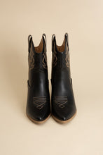 Load image into Gallery viewer, BLAZING-S WESTERN BOOTS