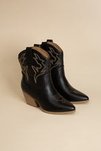 Load image into Gallery viewer, BLAZING-S WESTERN BOOTS