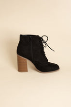 Load image into Gallery viewer, Kidman Lace Up Boots