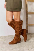 Load image into Gallery viewer, East Lion Block Heel Boots