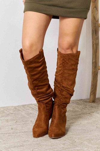 East Lion Block Heel Boots